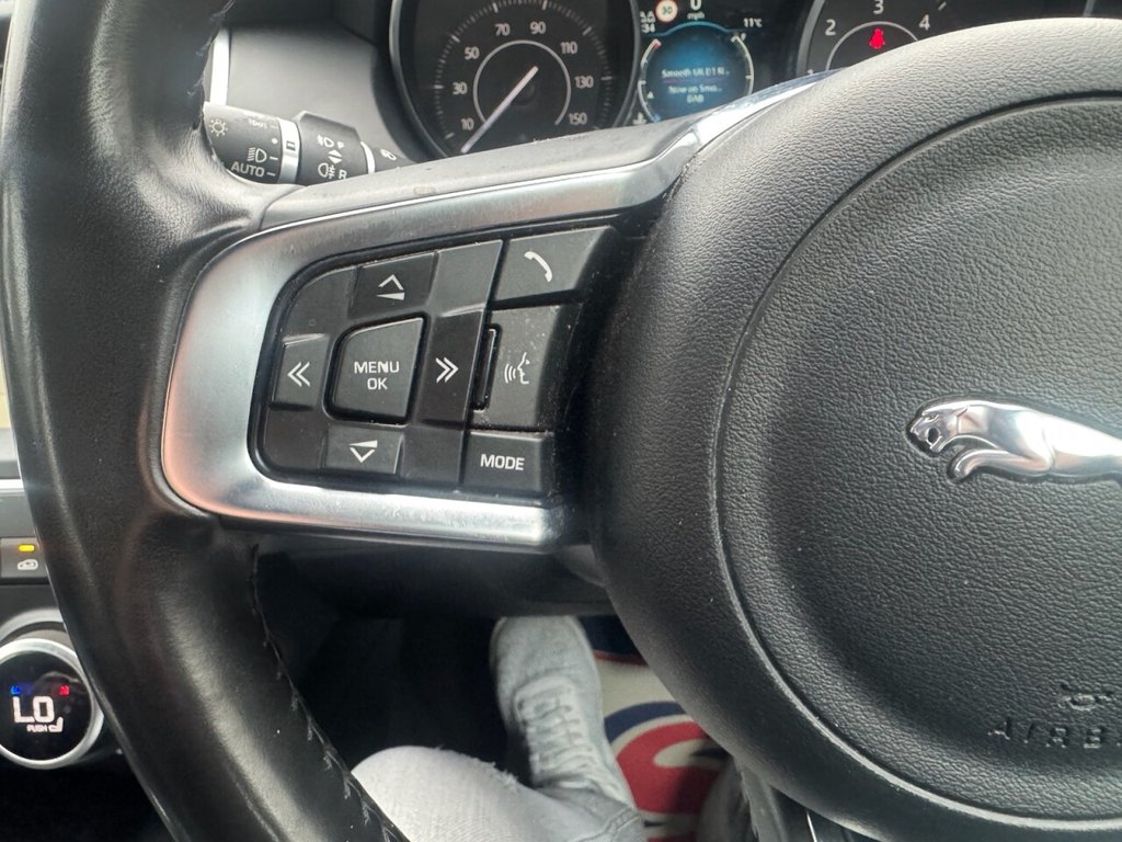 Used Jaguar E-Pace 2020 for sale - 76535576: Photo 11