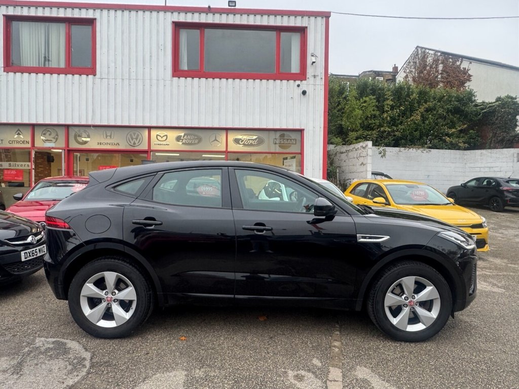 Used Jaguar E-Pace 2020 for sale - 76535576: Photo 3
