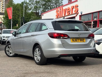 Used Vauxhall Astra 2017 for sale - 76486525: Photo