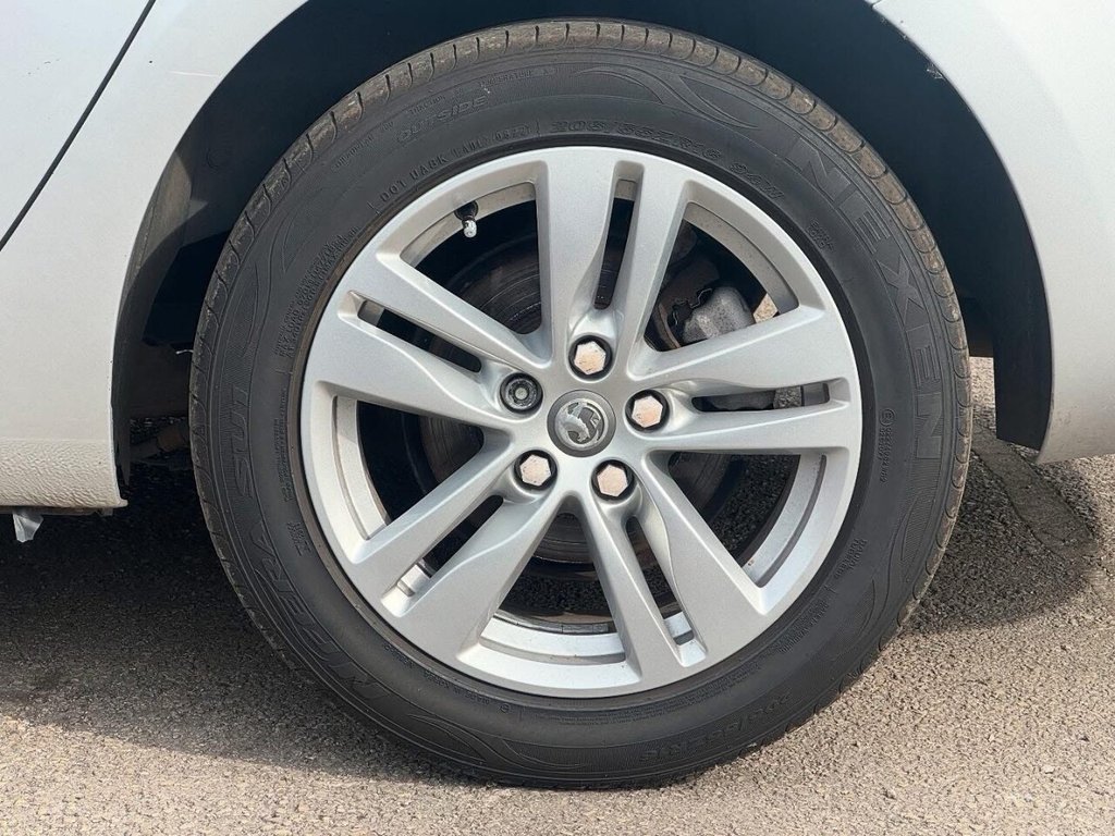 Used Vauxhall Astra 2017 for sale - 76486525: Photo 7