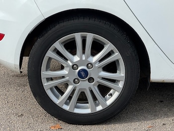 Used Ford Fiesta 2013 for sale - 76486537: Photo