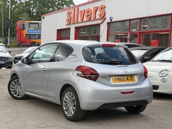 Used Peugeot 208 2016 for sale - 78479535: Photo