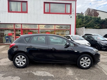 Used Vauxhall Astra 2015 for sale - 76482530: Photo
