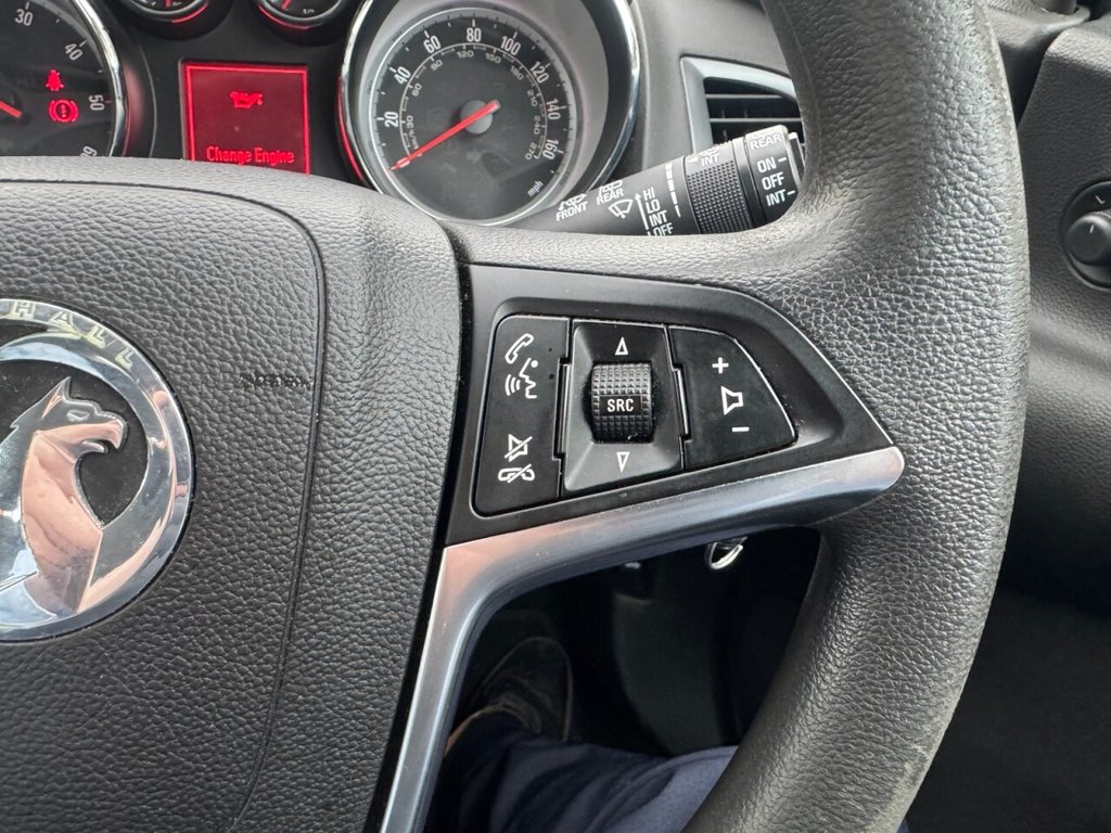 Used Vauxhall Astra 2015 for sale - 76482530: Photo 9