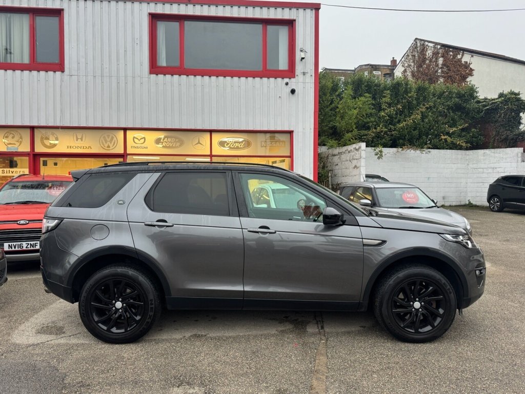 Used Land Rover Discovery Sport 2018 for sale - 76509931: Photo 4