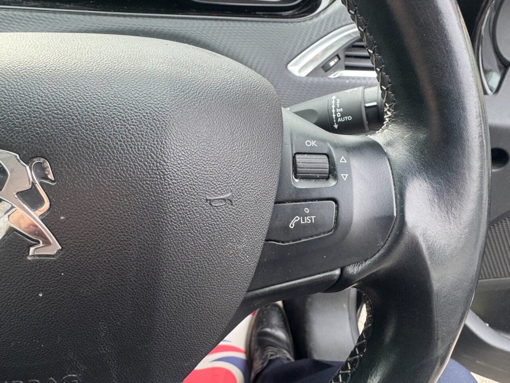 Used Peugeot 208 2019 for sale - 76486536: Photo 11