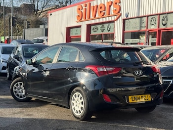 Used Hyundai i30 2014 for sale - 76590976: Photo