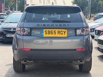 Used Land Rover Discovery Sport 2015 for sale - 79276004: Photo