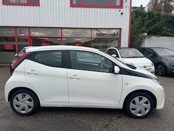Used Toyota AYGO 2018 for sale - 76486524: Photo
