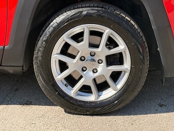 Used Jeep Renegade 2018 for sale - 78240908: Photo