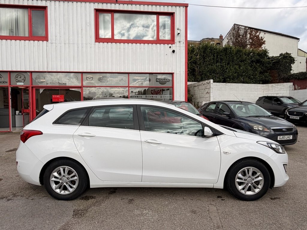 Used Hyundai i30 2015 for sale - 77835068: Photo 5