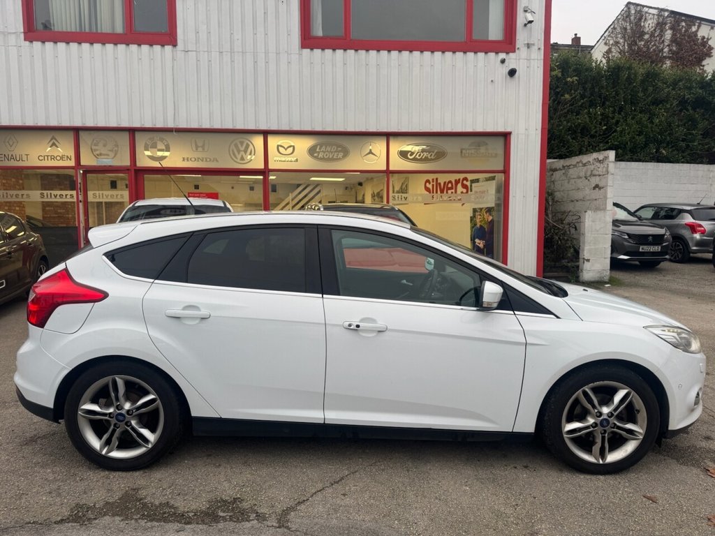 Used Ford Focus 2014 for sale - 77064806: Photo 3