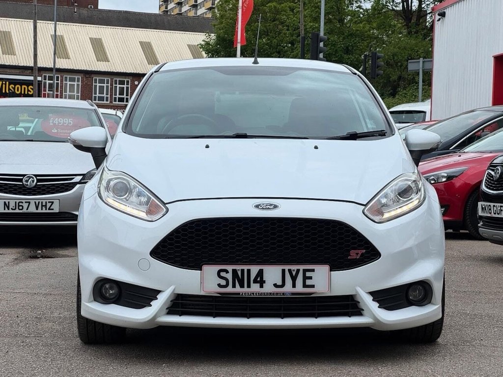 Used Ford Fiesta 2014 for sale - 77199927: Photo 3