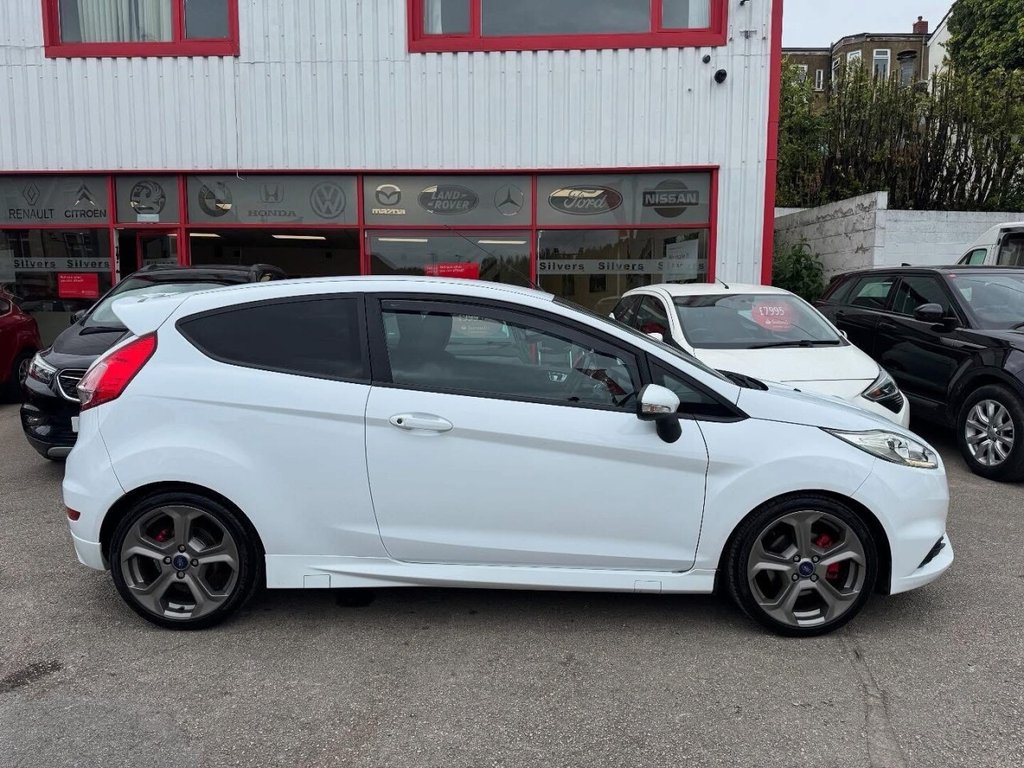 Used Ford Fiesta 2014 for sale - 77199927: Photo 5