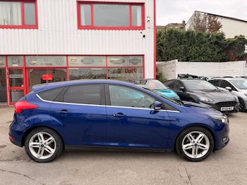 Used Ford Focus 2017 for sale - 78082357: Photo