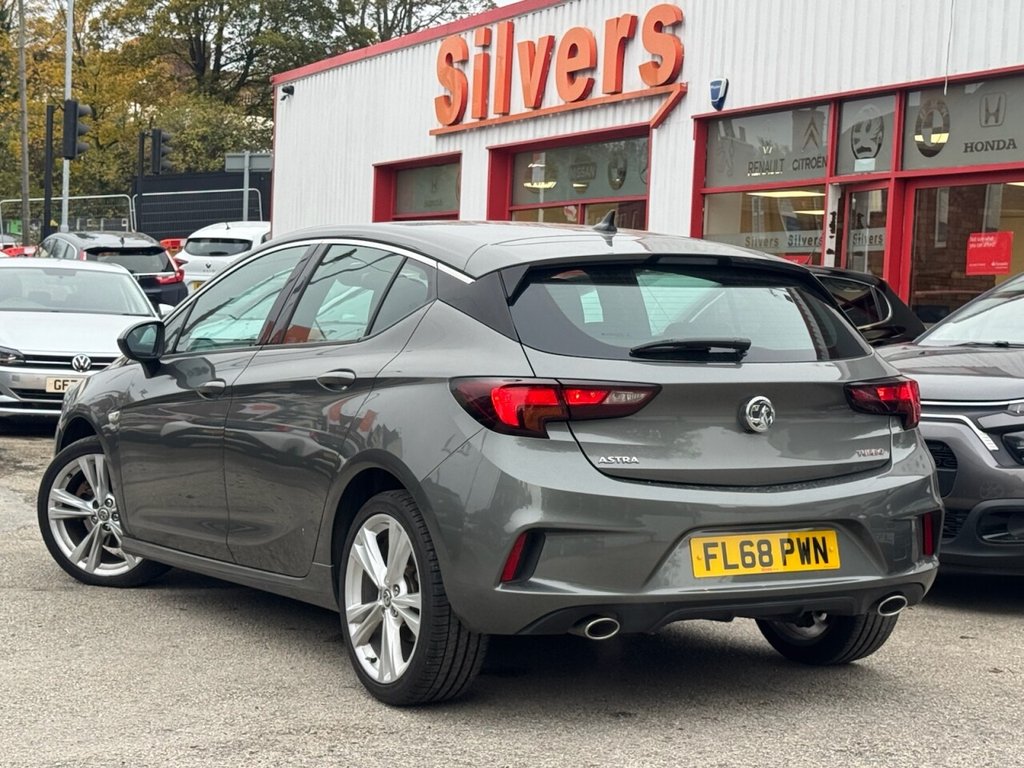 Used Vauxhall Astra 2018 for sale - 76486548: Photo 2