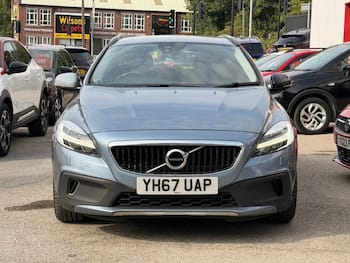 Used Volvo V40 2017 for sale - 79643651: Photo