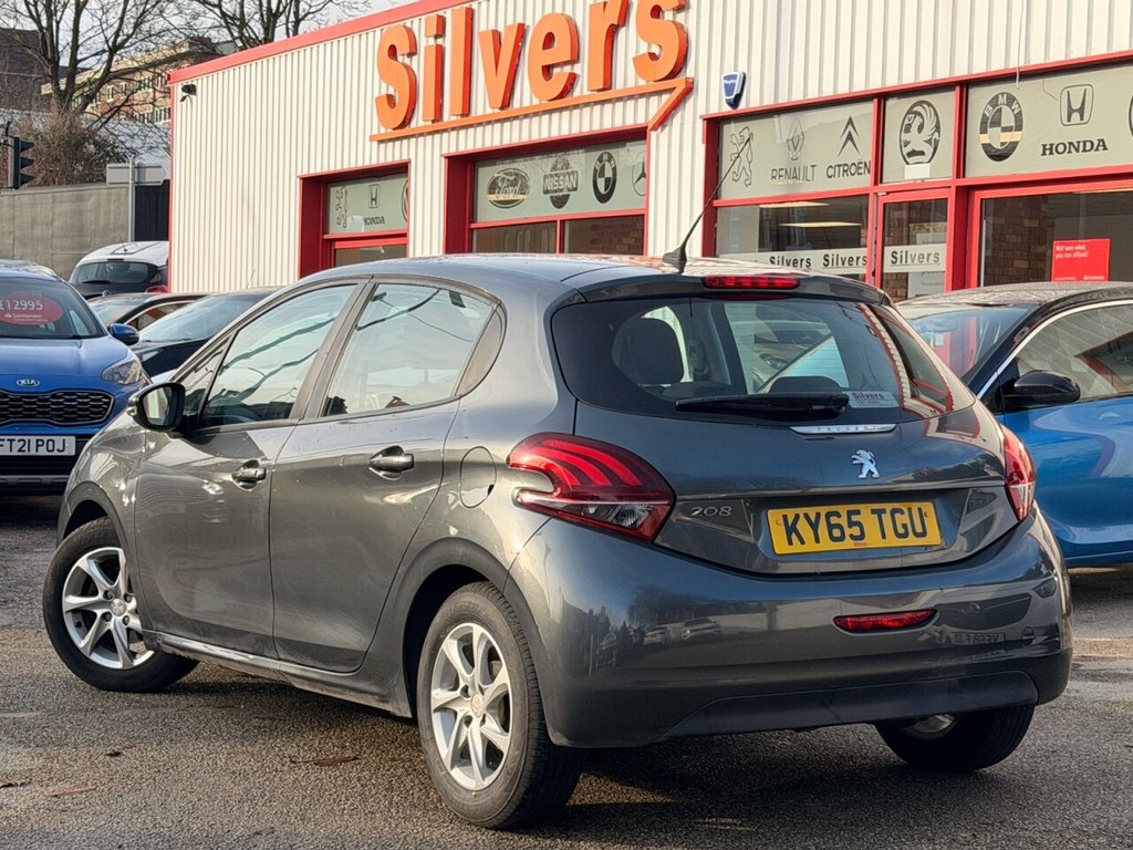 Used Peugeot 208 2015 for sale - 77199752: Photo 2