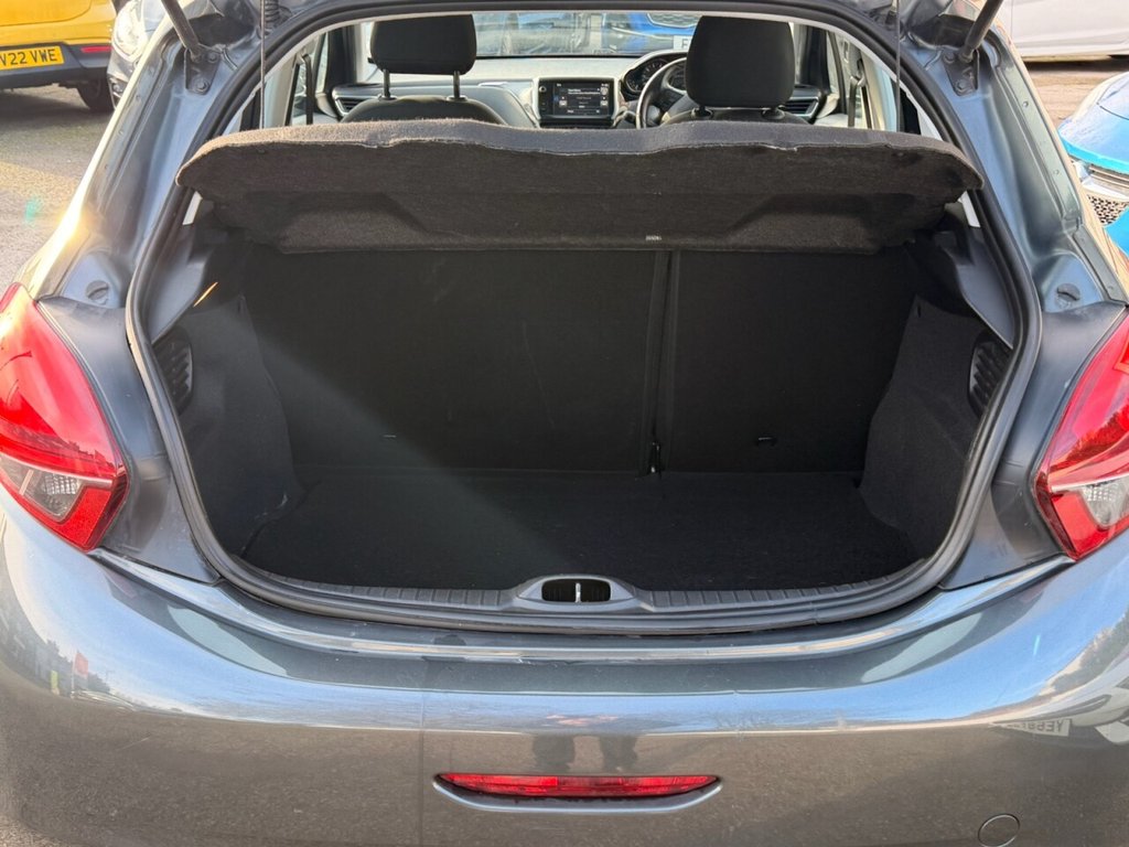 Used Peugeot 208 2015 for sale - 77199752: Photo 5