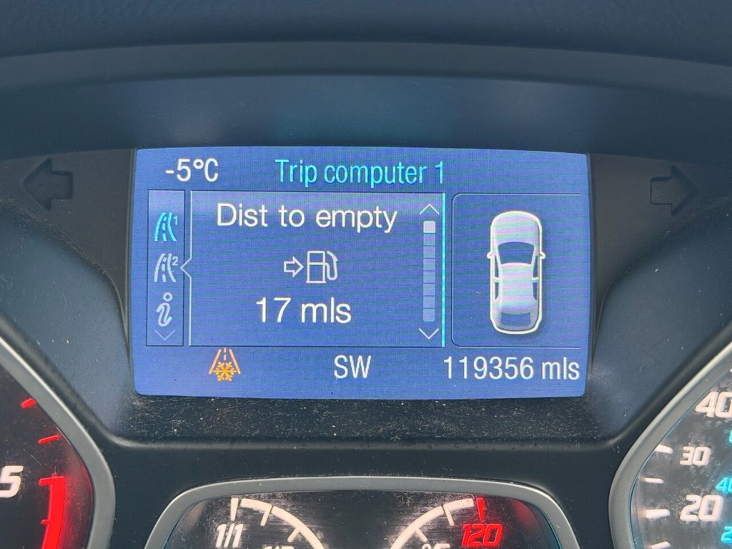 Used Ford Kuga 2015 for sale - 77672812: Photo 11