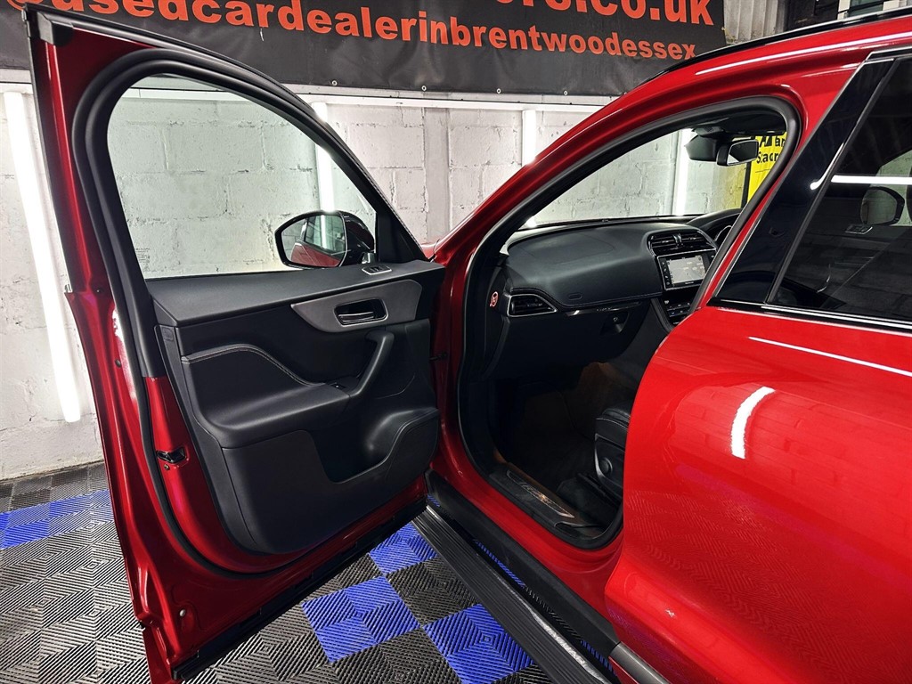 Used Jaguar F-Pace 2017 for sale - 77401661: Photo 16