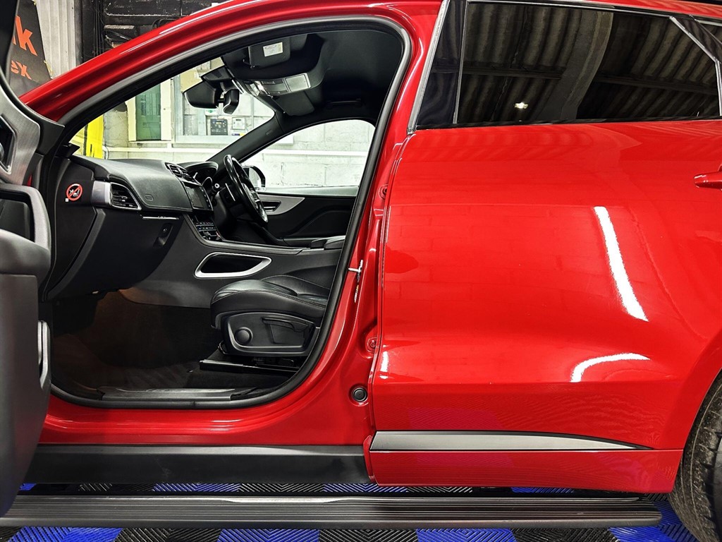 Used Jaguar F-Pace 2017 for sale - 77401661: Photo 18