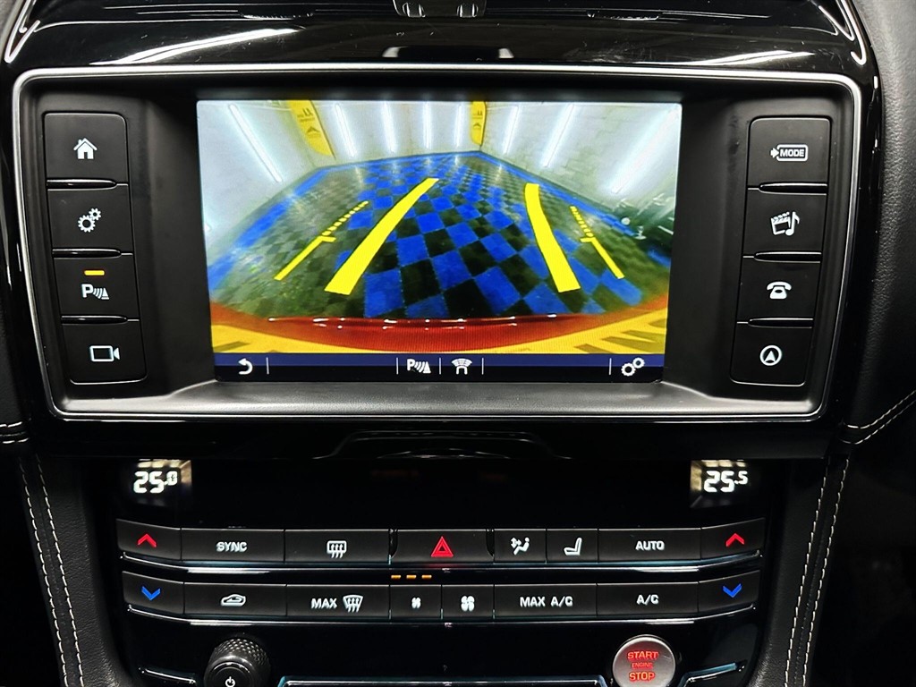 Used Jaguar F-Pace 2017 for sale - 77401661: Photo 24