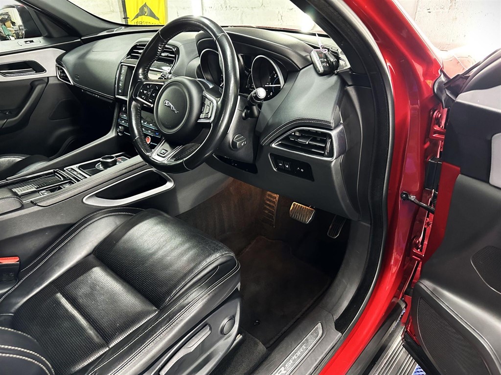 Used Jaguar F-Pace 2017 for sale - 77401661: Photo 26