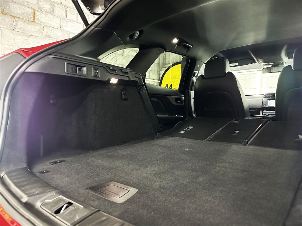 Used Jaguar F-Pace 2017 for sale - 77401661: Photo 61