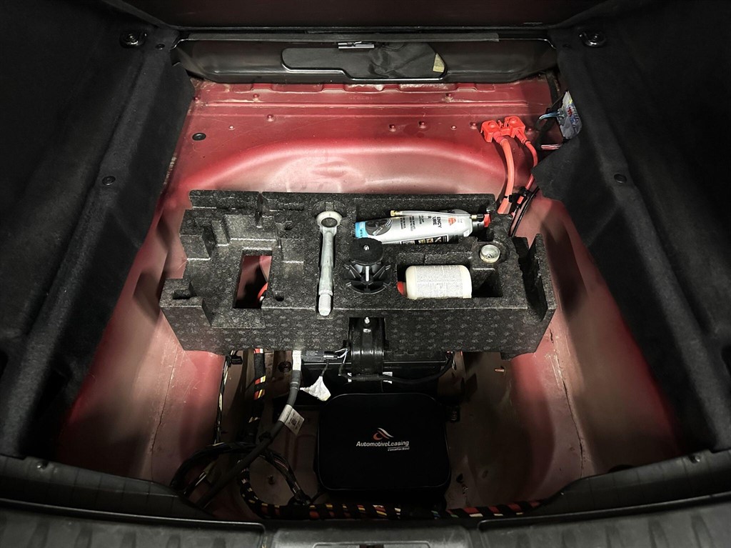 Used Jaguar F-Pace 2017 for sale - 77401661: Photo 64