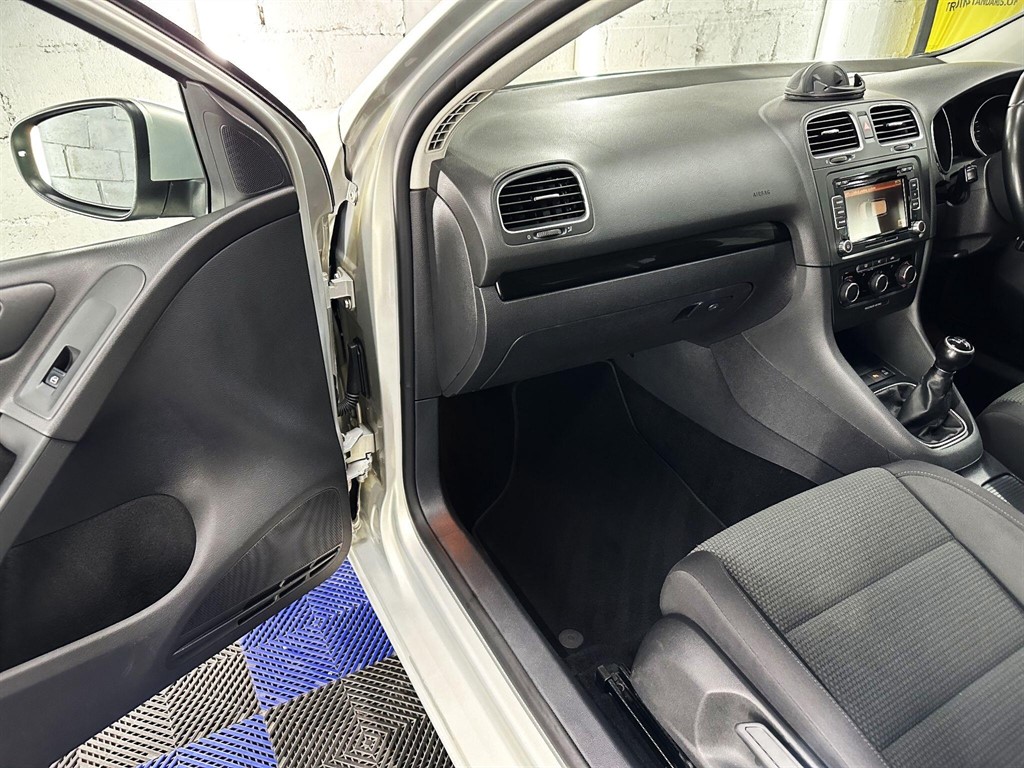 Used Volkswagen Golf 2011 for sale - 77981224: Photo 19