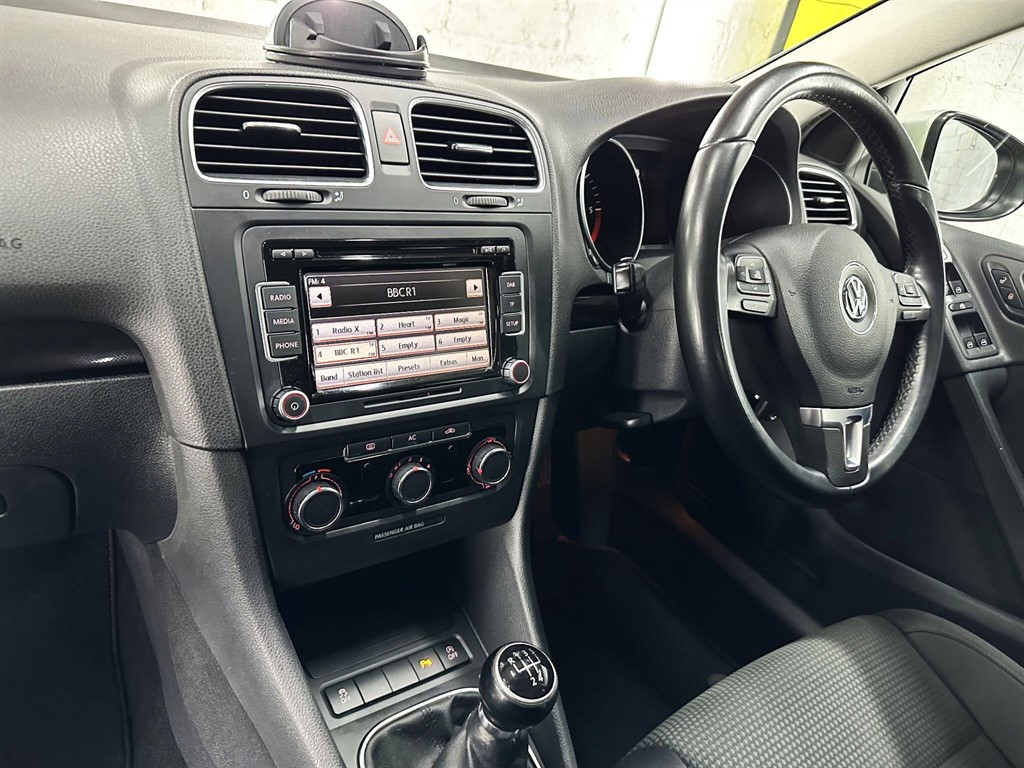 Used Volkswagen Golf 2011 for sale - 77981224: Photo 21