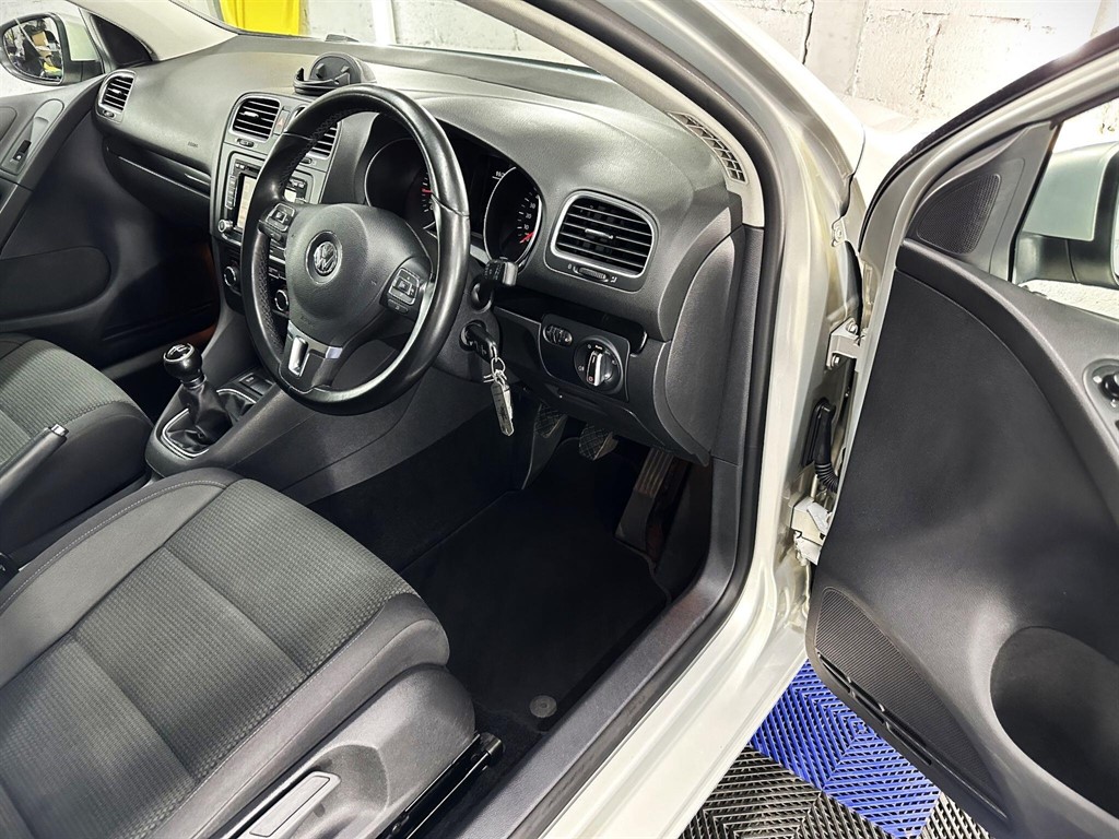 Used Volkswagen Golf 2011 for sale - 77981224: Photo 24