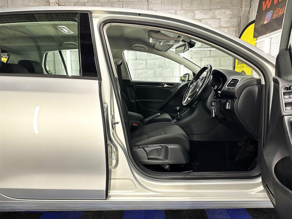 Used Volkswagen Golf 2011 for sale - 77981224: Photo 25