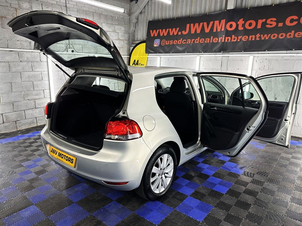 Used Volkswagen Golf 2011 for sale - 77981224: Photo 30