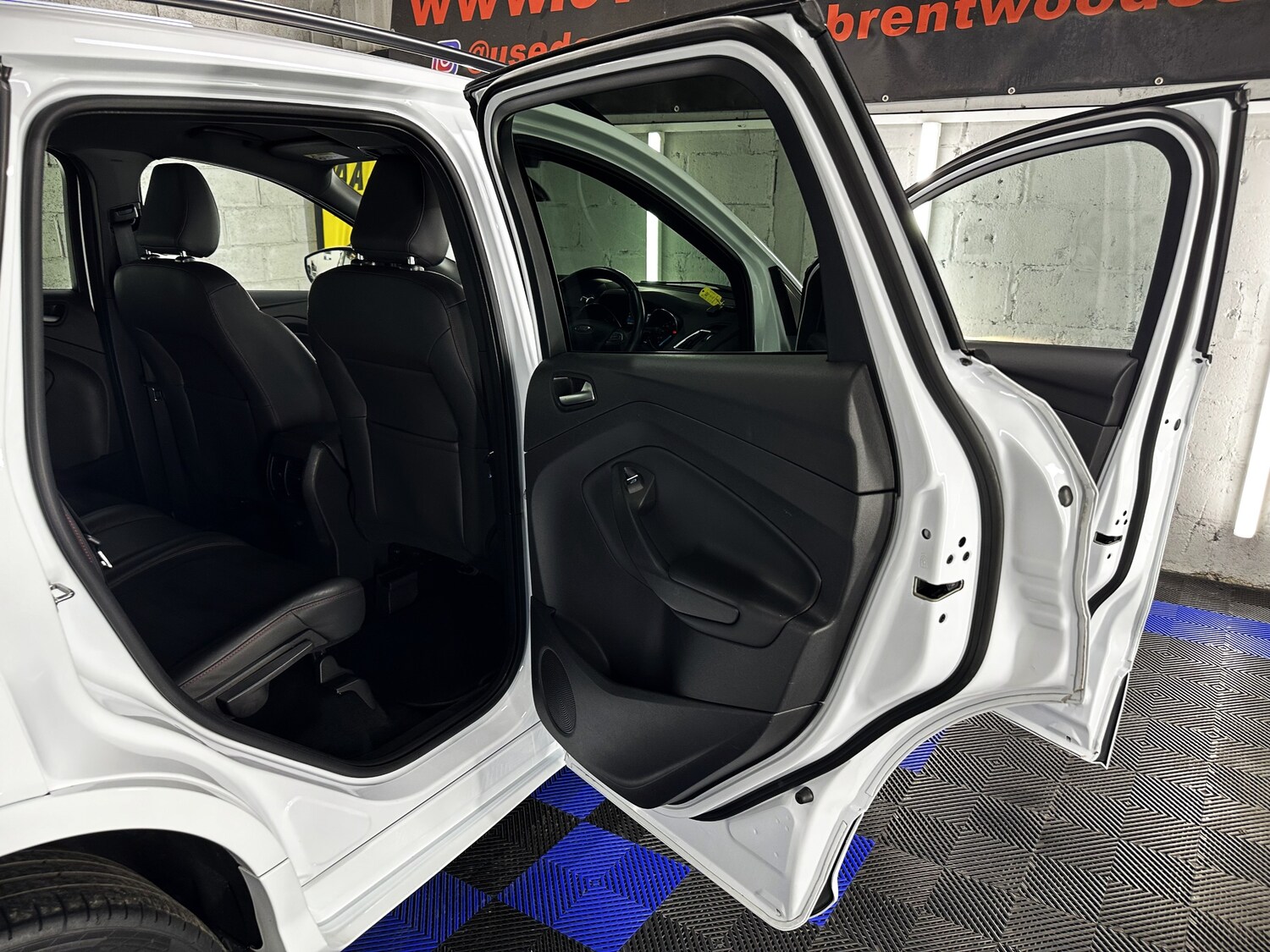 Used Ford Kuga 2018 for sale - 76783341: Photo 30