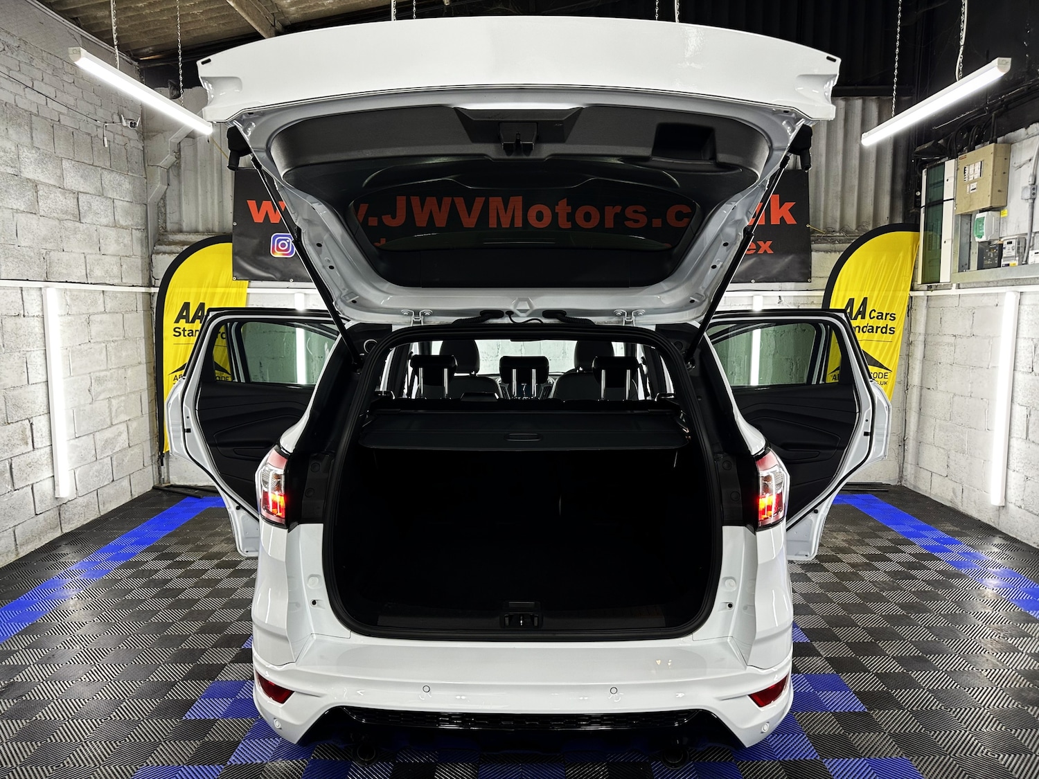 Used Ford Kuga 2018 for sale - 76783341: Photo 33