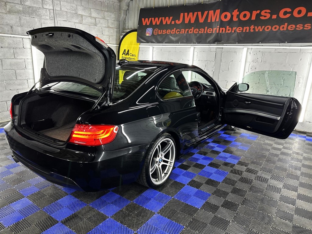 Used BMW 3 Series 2010 for sale - 76979831: Photo 31