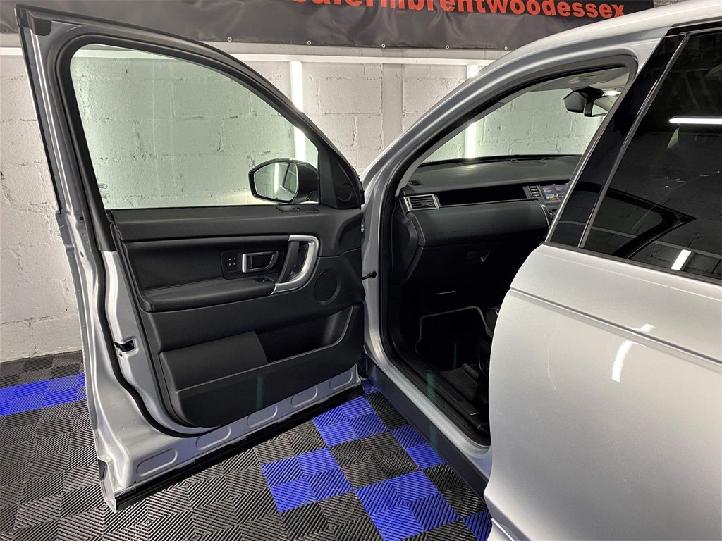 Used Land Rover Discovery Sport 2019 for sale - 76979844: Photo 16