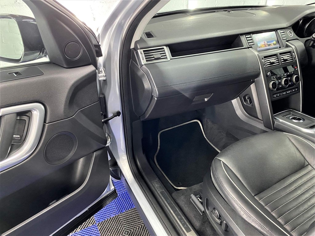 Used Land Rover Discovery Sport 2019 for sale - 76979844: Photo 19