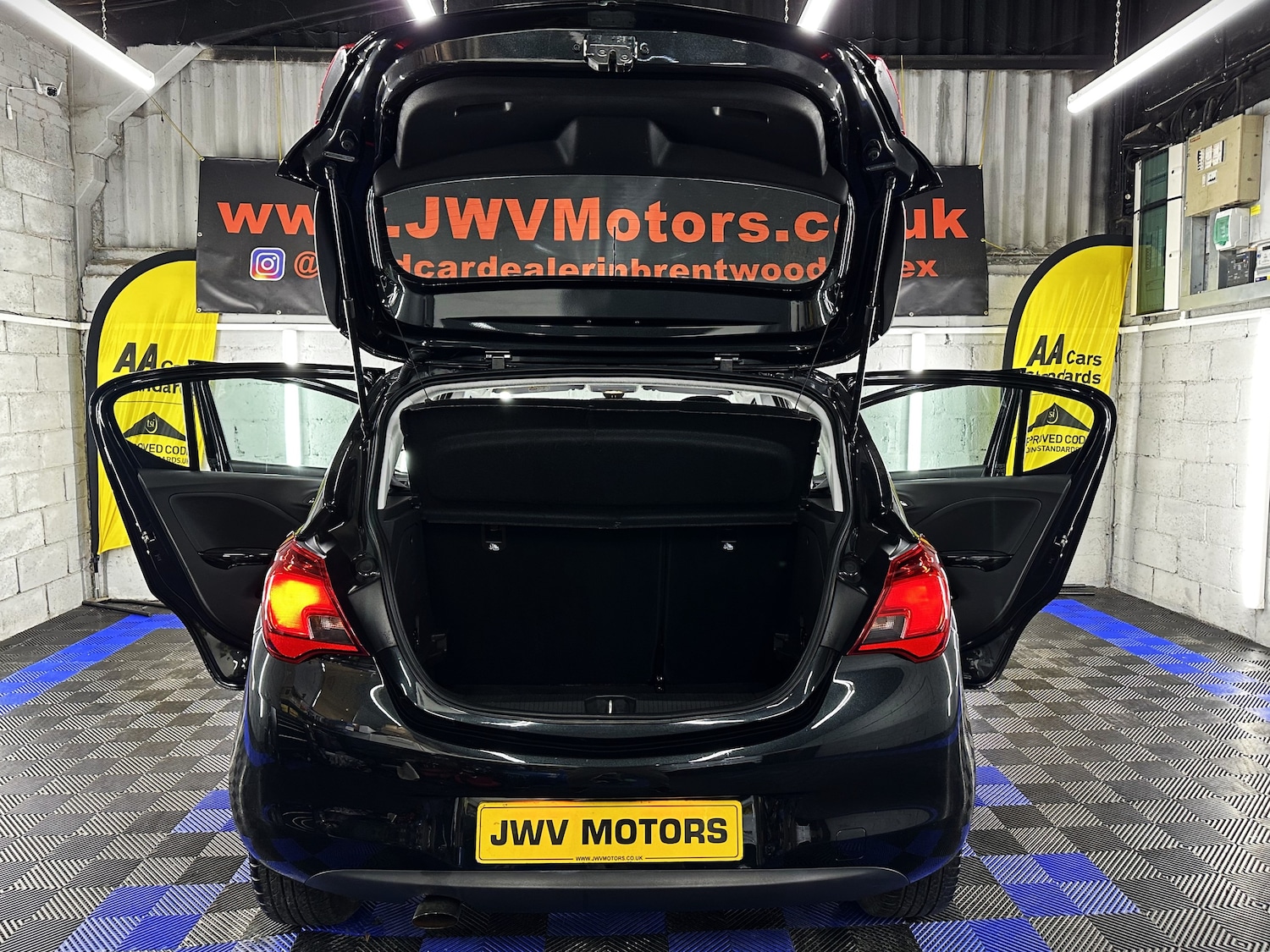 Used Vauxhall Corsa 2016 for sale - 76783339: Photo 31