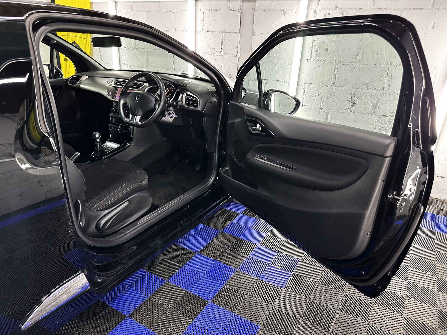 Vehicle 28