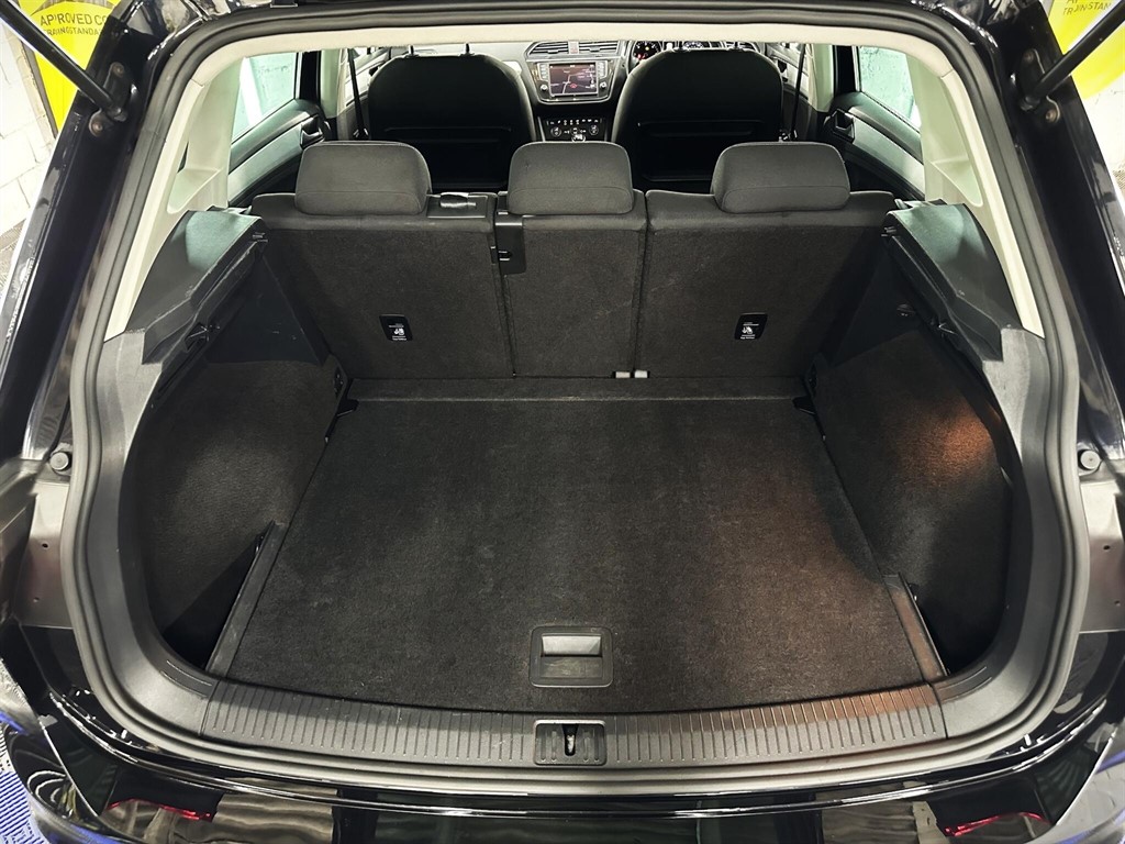 Used Volkswagen Tiguan 2016 for sale - 76979829: Photo 56