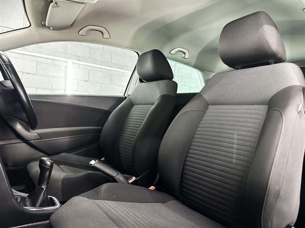 Used Volkswagen Polo 2011 for sale - 77797878: Photo 20