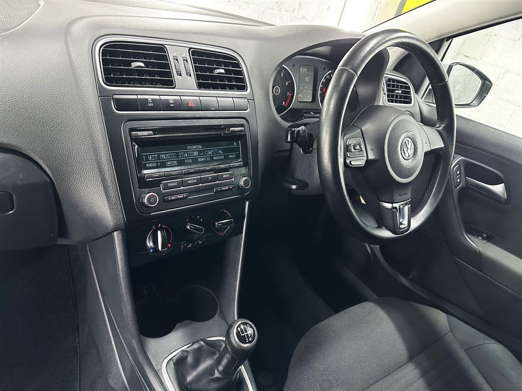 Used Volkswagen Polo 2011 for sale - 77797878: Photo 21