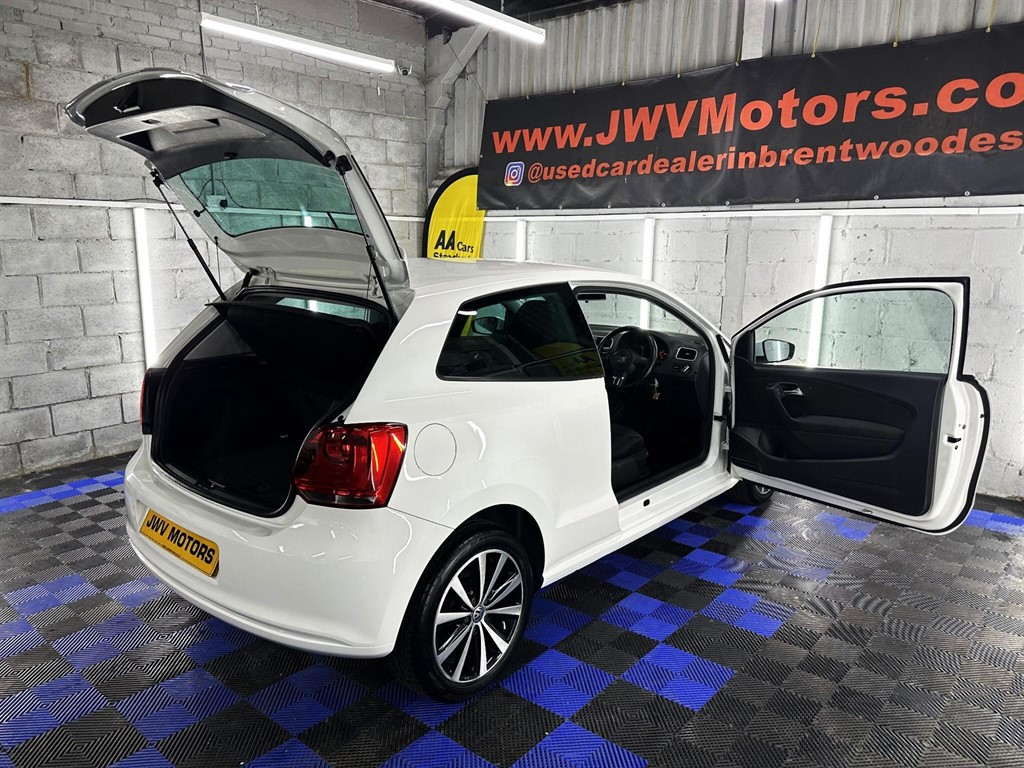 Used Volkswagen Polo 2011 for sale - 77797878: Photo 31