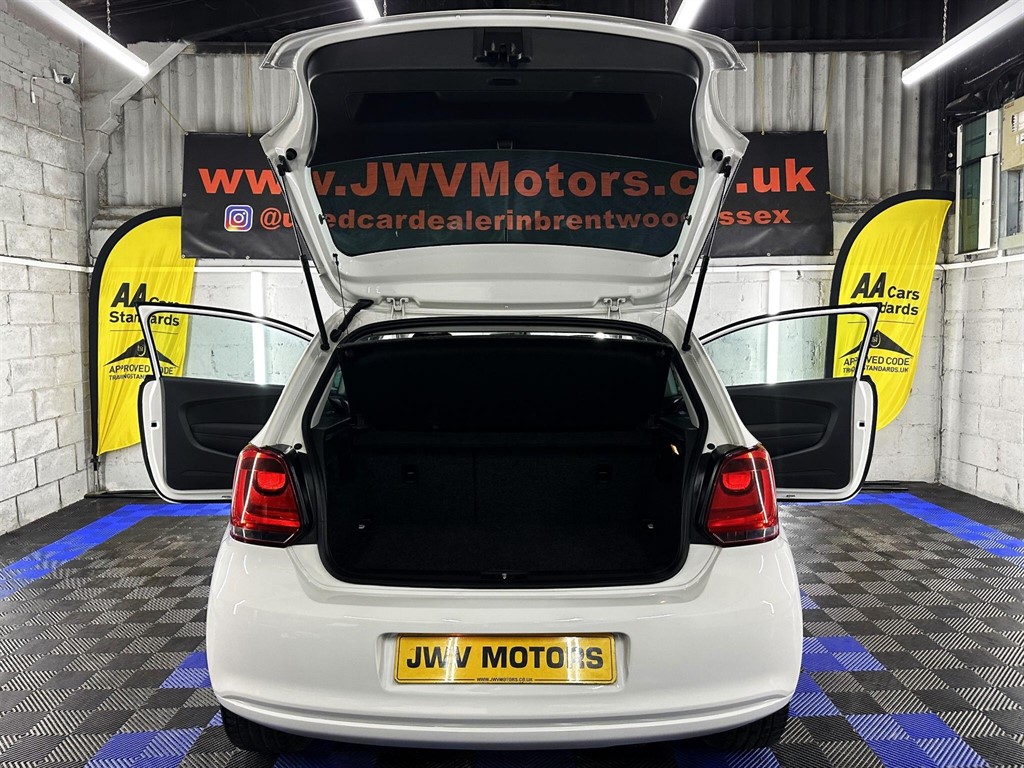 Used Volkswagen Polo 2011 for sale - 77797878: Photo 32