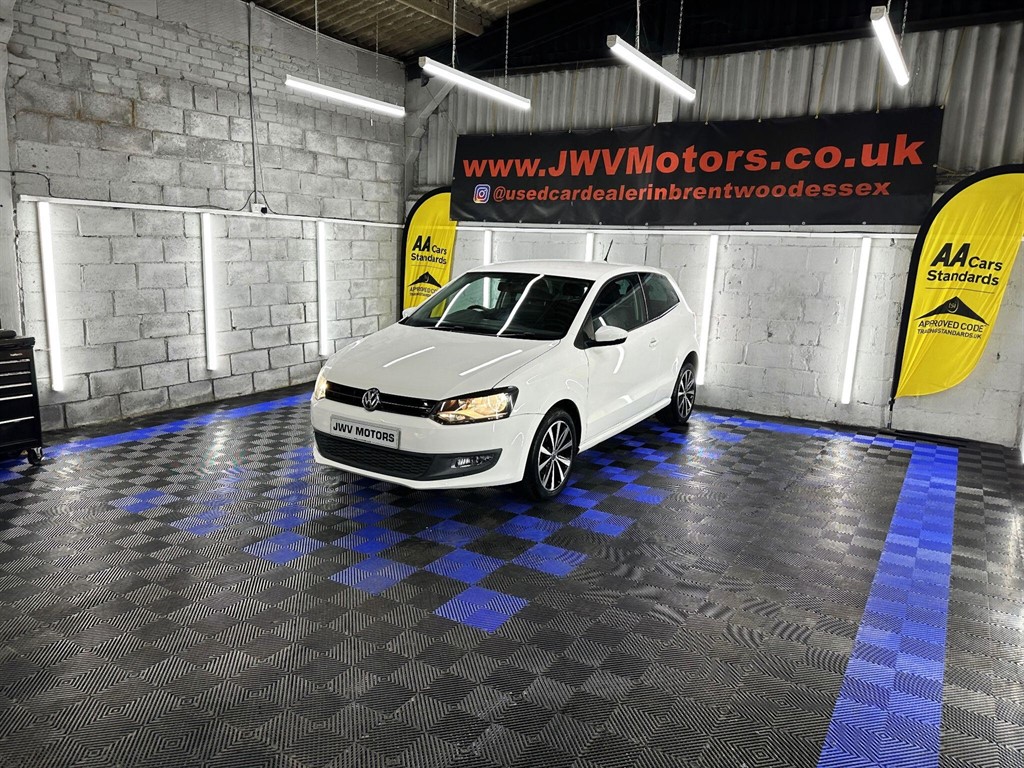 Used Volkswagen Polo 2011 for sale - 77797878: Photo 41