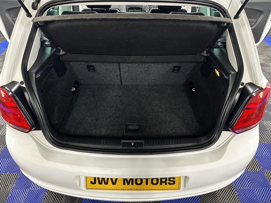 Used Volkswagen Polo 2011 for sale - 77797878: Photo 52