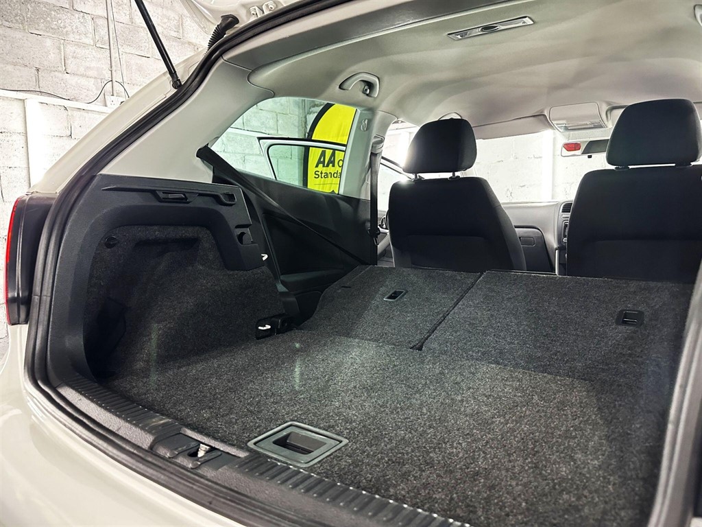 Used Volkswagen Polo 2011 for sale - 77797878: Photo 55